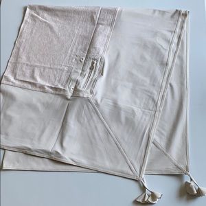 Lululemon scarf